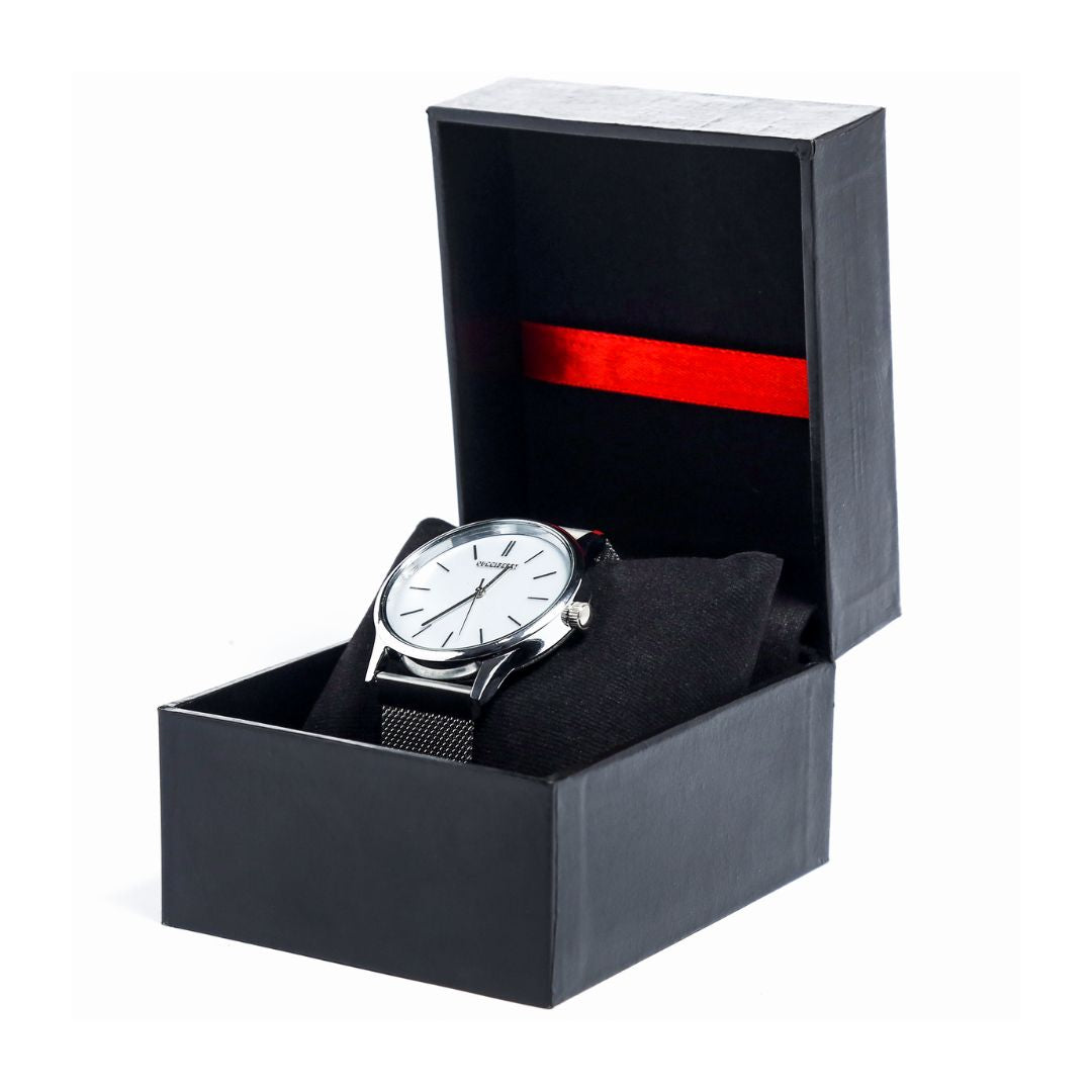 Silver Watch �������� Classic Analog Design, Steel Strap, Perfect for Weddings or Casual Wear, Silver