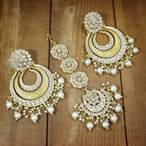 Elegant Gold-Plated Kundan Pearl Chandbali Earrings, Maang Tikka �������� Traditional Bridal Jewelry Set, Traditional Indian Wedding Jewelry (Set of 1)