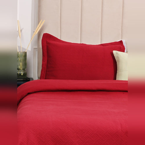 Brooklyn Matelass���� Bedcover Made from Organic Cotton, Light, Airy, Smooth Hand Feel. Includes 2 Pillow Shams, Adds Minimalist Touch to Any Bedroom, Perfect for Year-Round Comfort (1 Bedcover + 2 Pillow Shams)