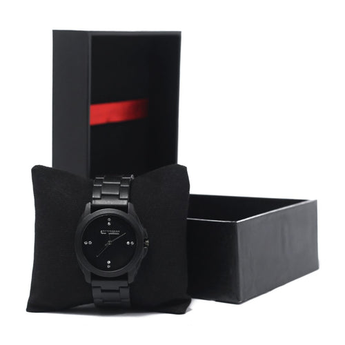 Black Metal Watch �������� Bold Matte Finish, Analog Display, Perfect for Weddings or Casual Wear, Black