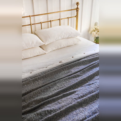 Meadow Matelass���� Cotton Bedcover, Organic Long-Staple Cotton with French-Inspired Design, Lightweight, Wrinkle-Free, Soft and Cozy Bedroom Comfort, Premium Bedding with Pillow Shams (King Size)