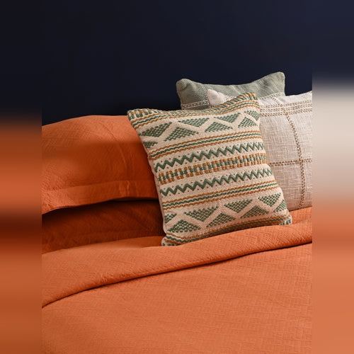 Brooklyn Matelass���� Bedcover Made from Organic Cotton, Light, Airy, Smooth Hand Feel. Includes 2 Pillow Shams, Minimalist, Perfect for Year-Round Comfort and Relaxation (1 Bedcover + 2 Pillow Shams)