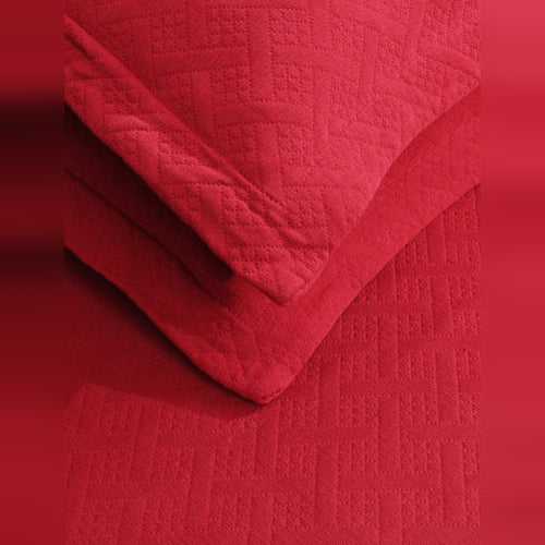 Brooklyn Matelass���� Bedcover Made from Organic Cotton, Light, Airy, Smooth Hand Feel. Includes 2 Pillow Shams, Adds Minimalist Touch to Any Bedroom, Perfect for Year-Round Comfort (1 Bedcover + 2 Pillow Shams)